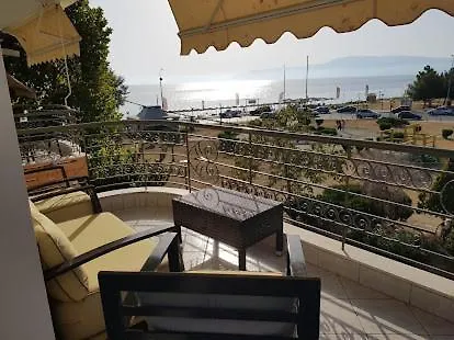 Vryzas Apartamento *