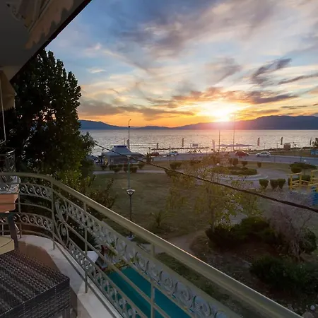 Vryzas Апартаменты *